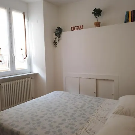Magenta Centre Economy Apartment Genoa Exterior photo