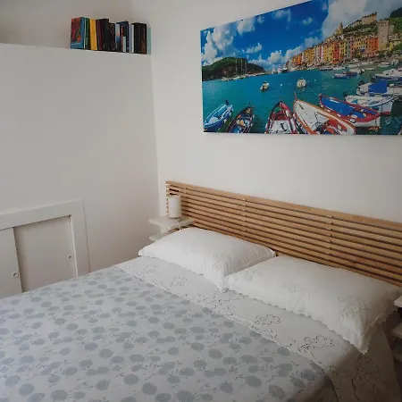 Magenta Centre Economy Apartment Genoa Exterior photo