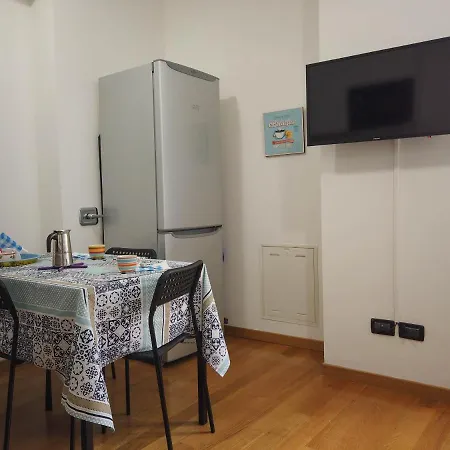 Magenta Centre Economy Apartment Genoa Exterior photo