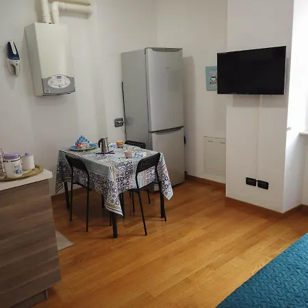 Magenta Centre Economy Apartment Genoa Exterior photo