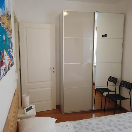 Magenta Centre Economy Apartment Genoa Exterior photo